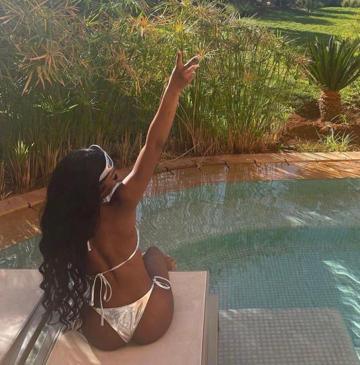 MORENA QUE BIEN CALIENTE COMPLACIENTE EN LLEIDA