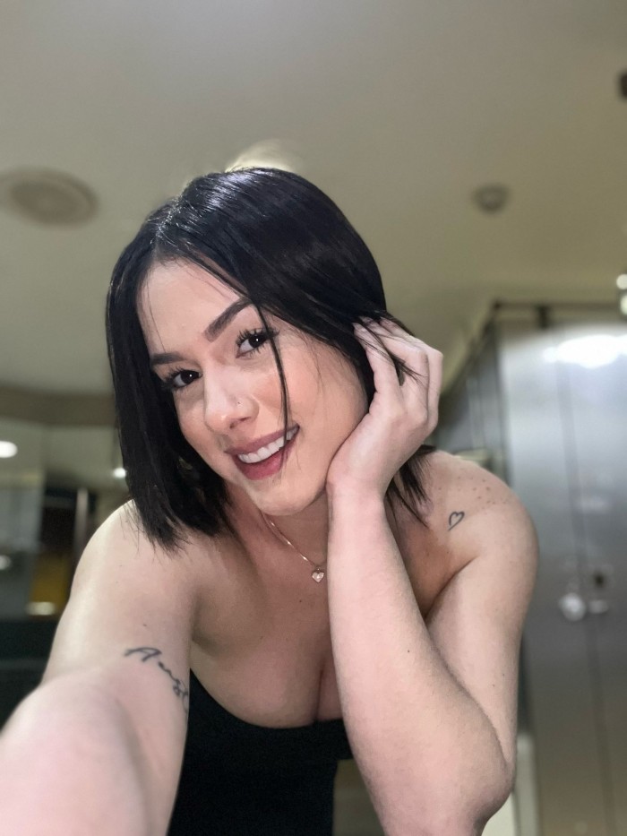 SOY ADELA TU NIÑA OBEDIENTE SOLO HOY! SOLO HOY! SOLO HOY!