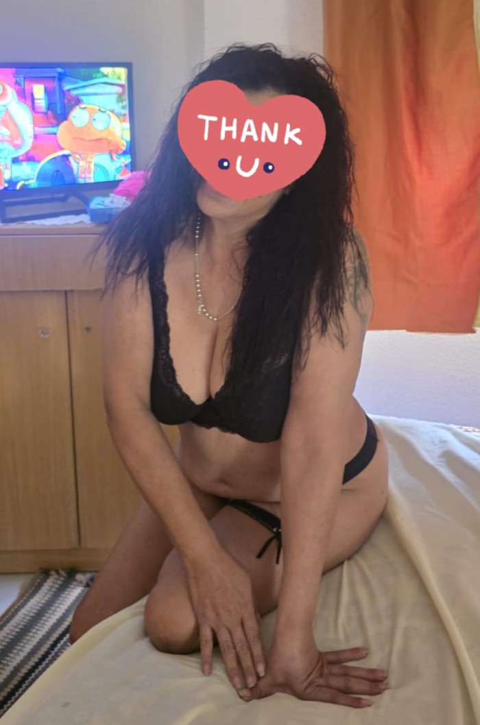 Torrevieja sesentona ardiente y cariñosa