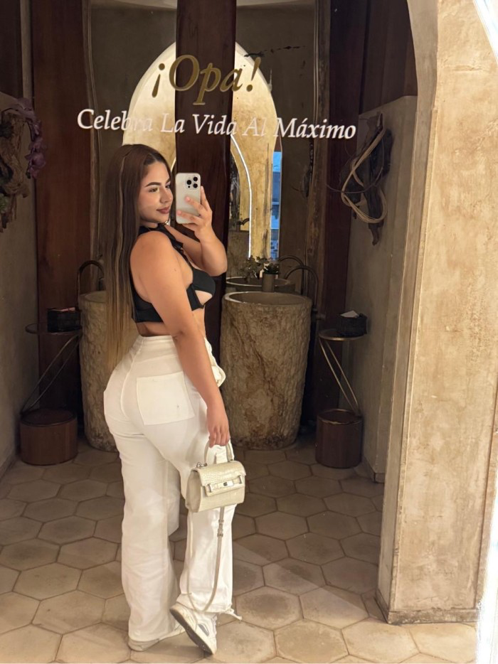 Chica top colombiana muy sexy