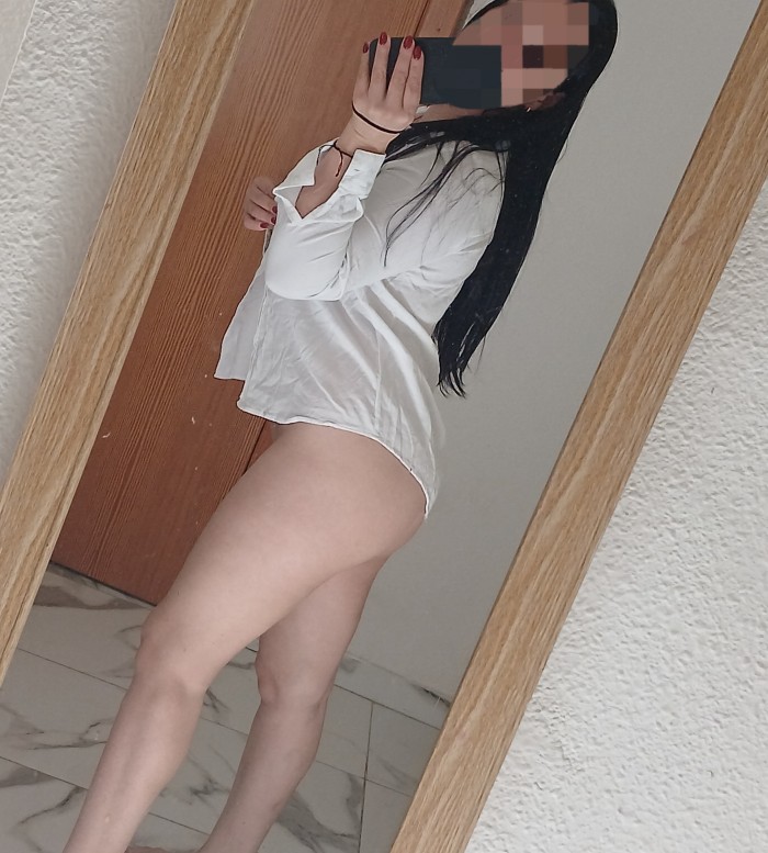 Hermosa y sensual latina en gandia