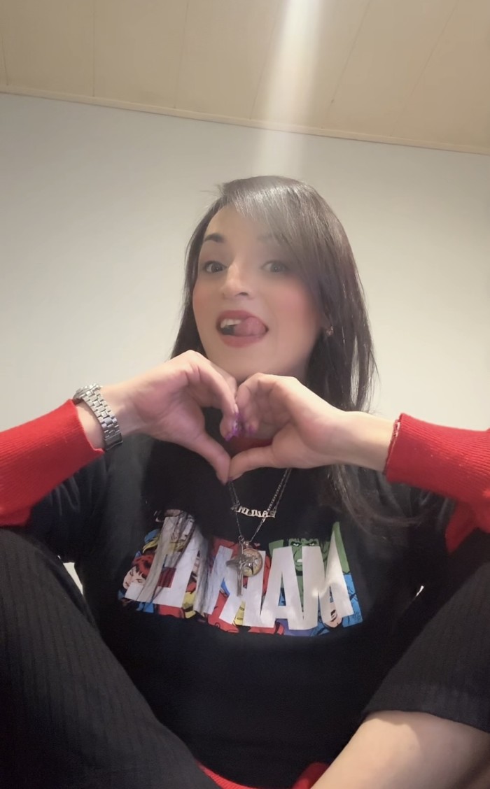 A FUEGO TU LOBA SALIDAS