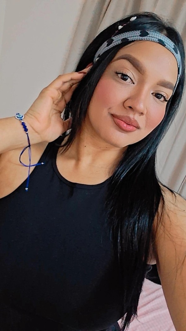 AMIGAS FIESTERAS.. TE GUARDAMOS EL SECRETO AMOR! 24 HORAS SHOW PRIVADO