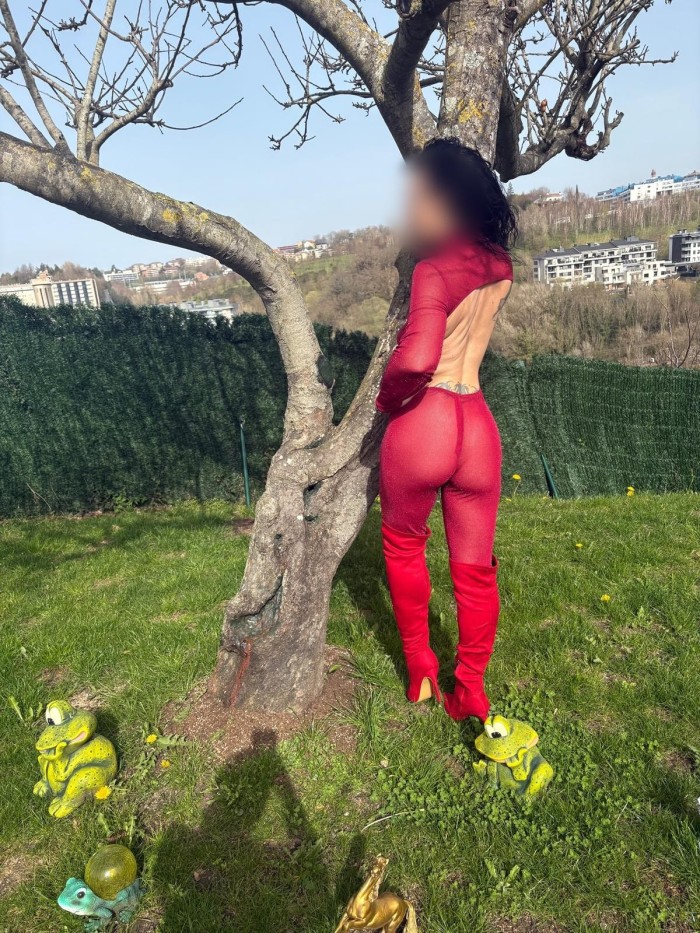 ALCANZA EL PARAISO A MI LADO CON MIS MANOS ARDIENT