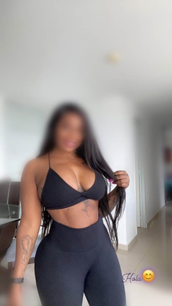 Melanie Fiestera y Divertida Mulata!!