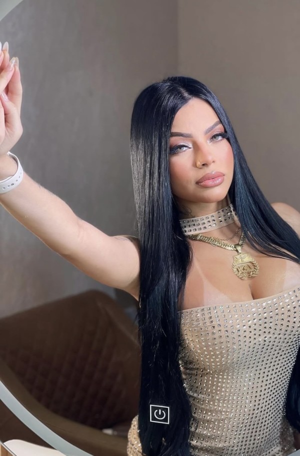 Chocolatita recién llegada scort de lujo