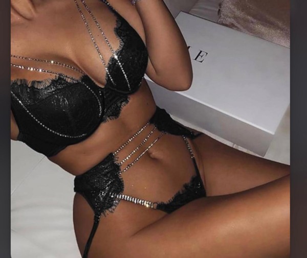 Hola mis amores chica fiestera en la ciudad ven a probarme