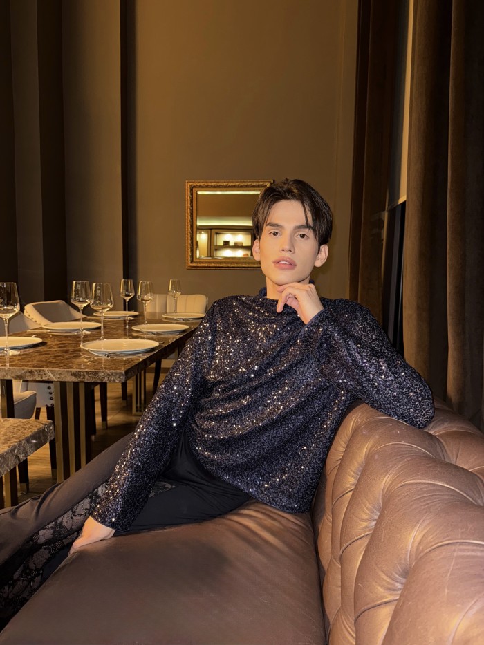 Hermoso modelo Colombiano encantador y divertido