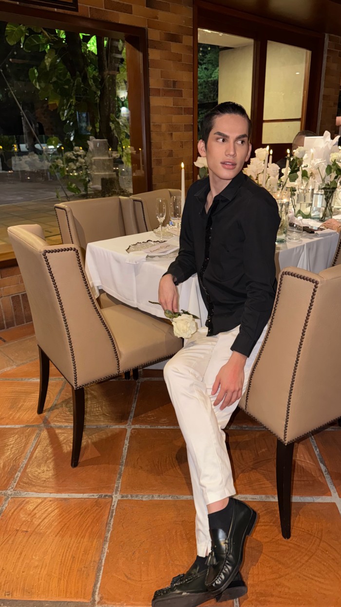 Hermoso modelo Colombiano encantador y divertido