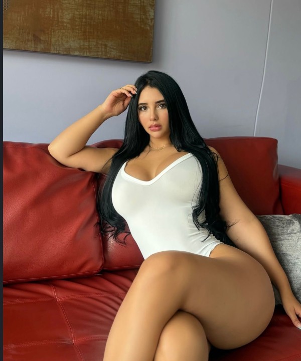 TE LA CHUPO A PELO SIN LÍMITES NINGUNO