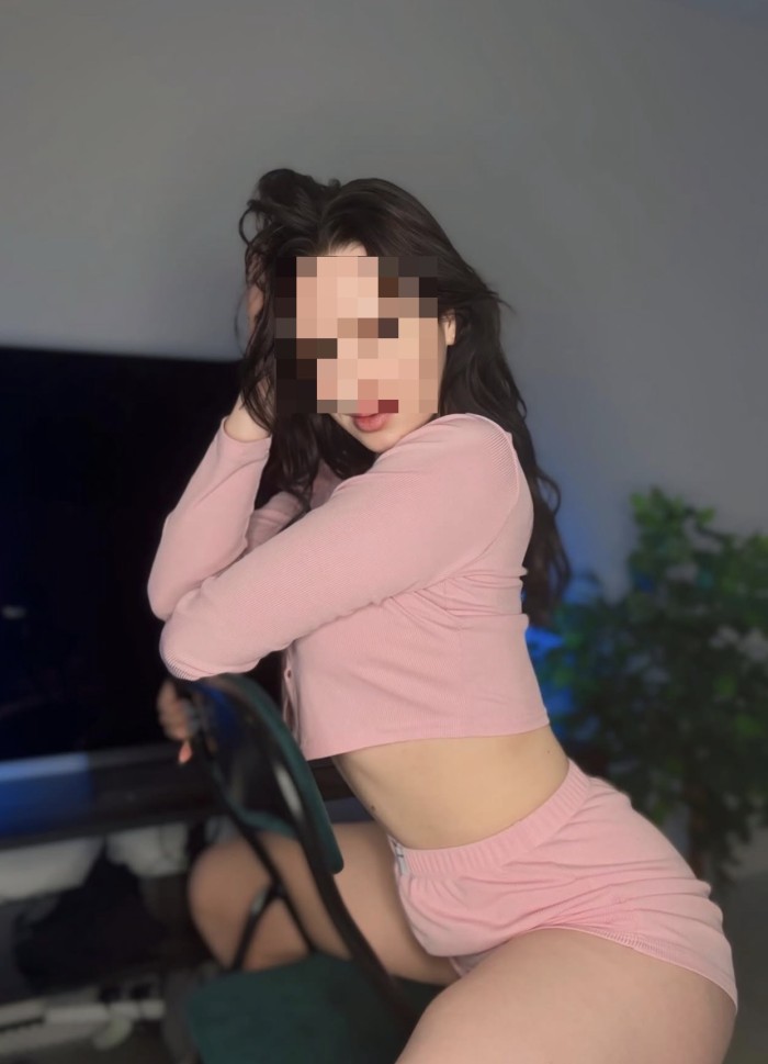 MORBOSA FIESTERA MUY COMPLACIENTE  SALIDAS