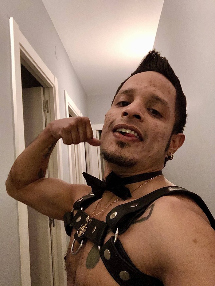 COLOMBIANO DOTADO 24 CM/ ACTIVO DOMINANTE CERDO Y