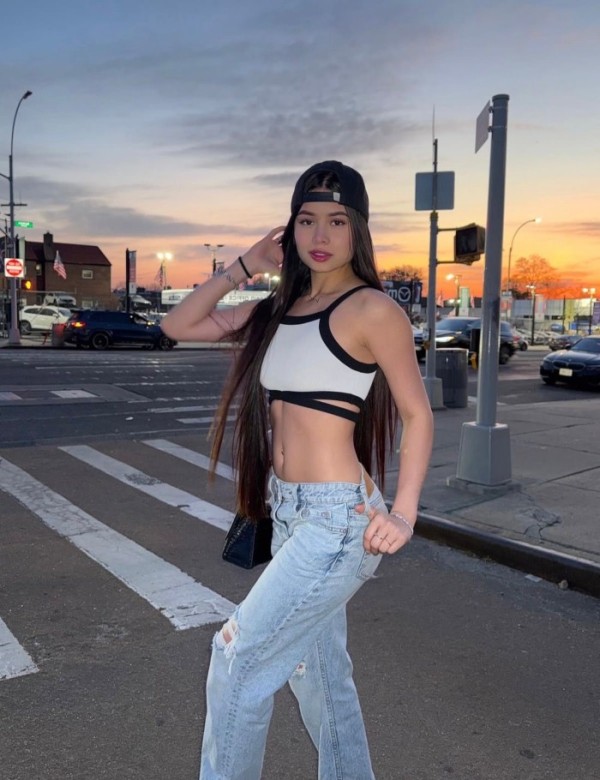 SOFÍA  BELLEZA TROPICAL