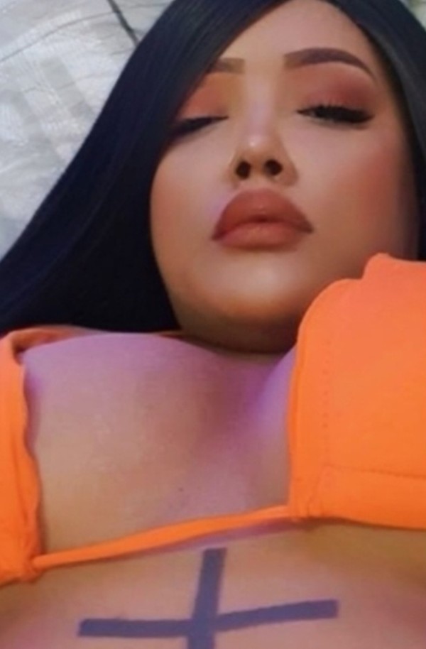 Mulata cubana boquita tragona , fiestera y cachonda en Oviedo