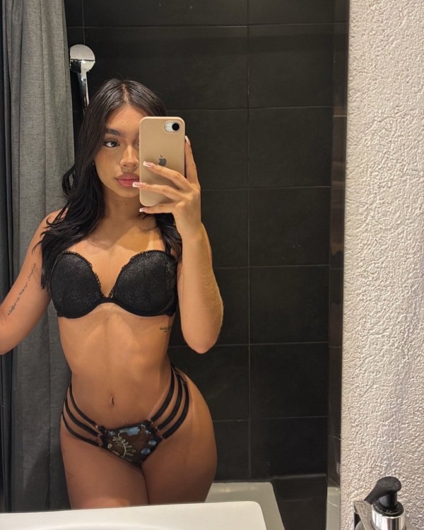 Morena cachonda súper fiestera, PARTICULAR con piso propio