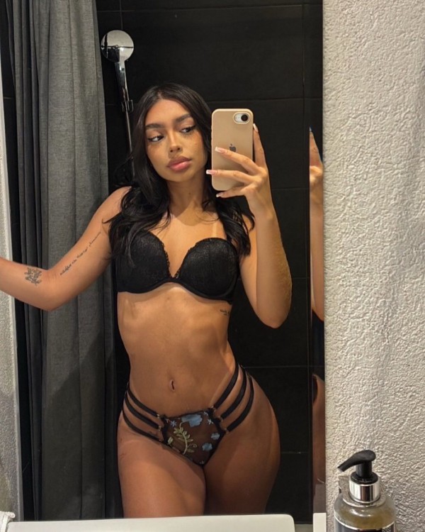 Morena cachonda súper fiestera, PARTICULAR con piso propio