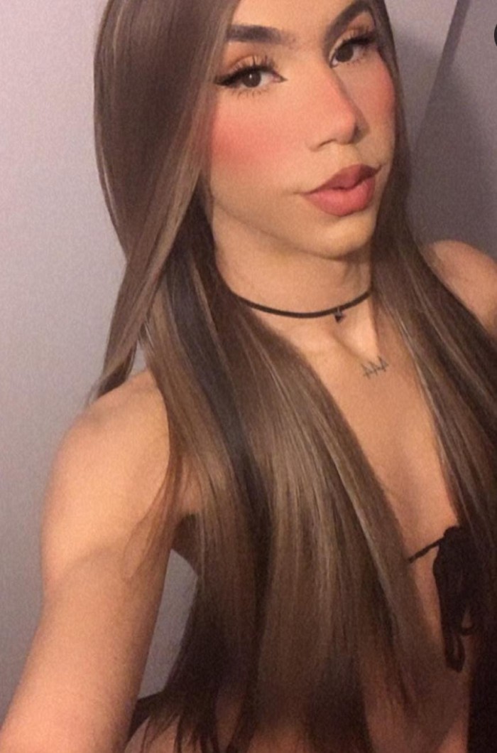 Shermy rubia pollona cañera en Gijón