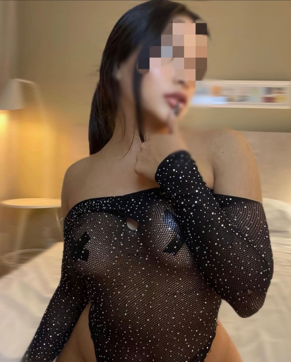 Luciana 611235035 Latina fiestera