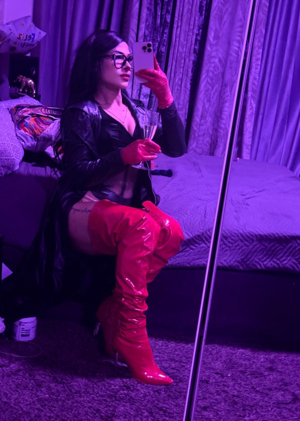 LATINA SEXY SUPER CALIENTE XL