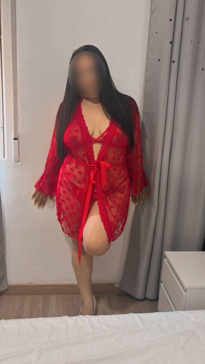 Paraguaya ardiente y muy fiestera las 24 horas