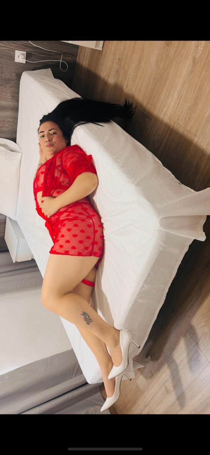 Paraguaya ardiente y muy fiestera las 24 horas