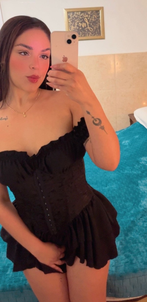 ALEXIA CALIENTE MORBOSA FIESTERA 24H DE NUEVO EN TORREMOLINOS