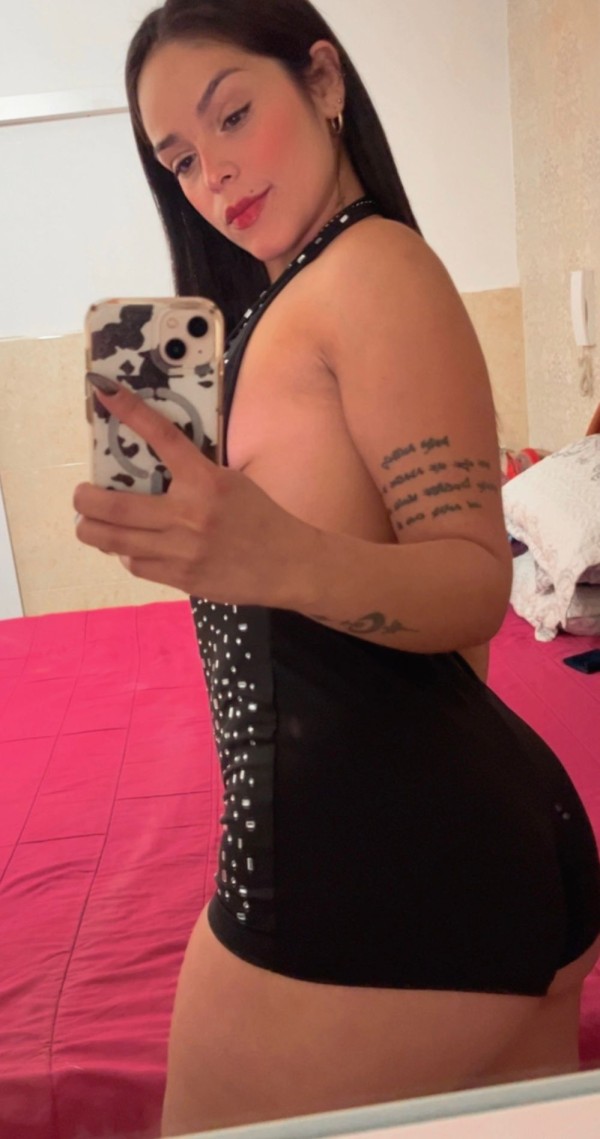 ALEXIA CALIENTE MORBOSA FIESTERA 24H DE NUEVO EN TORREMOLINOS