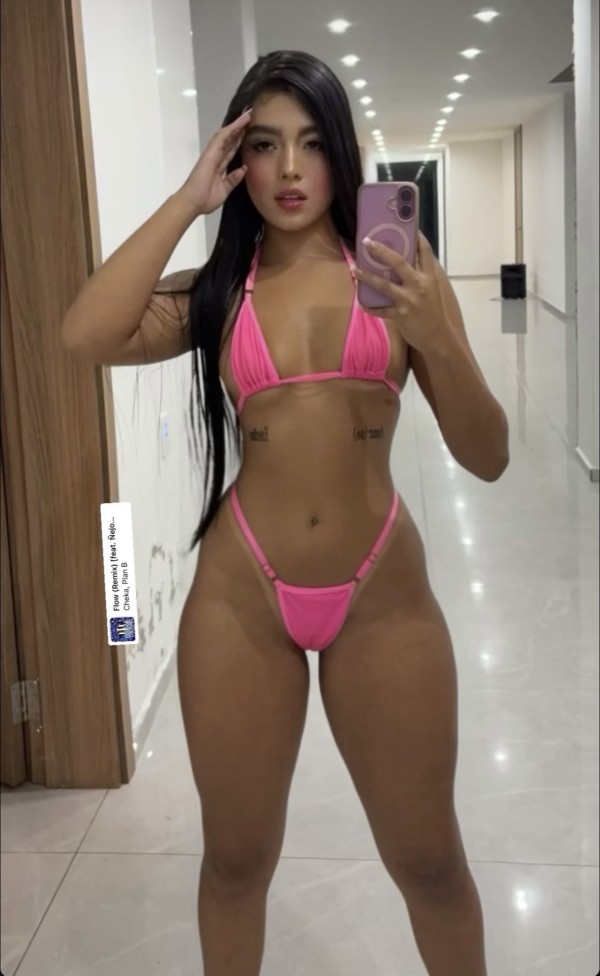 Encantadora coñito mojado rica mamada