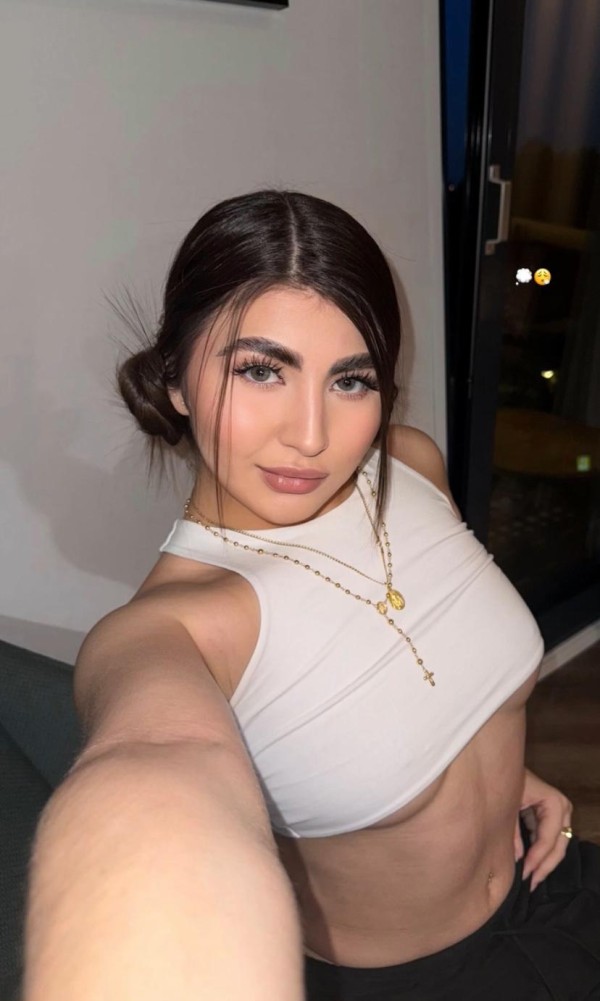 Jovencita DE 20 AÑITOS RECIEN LLEGADA