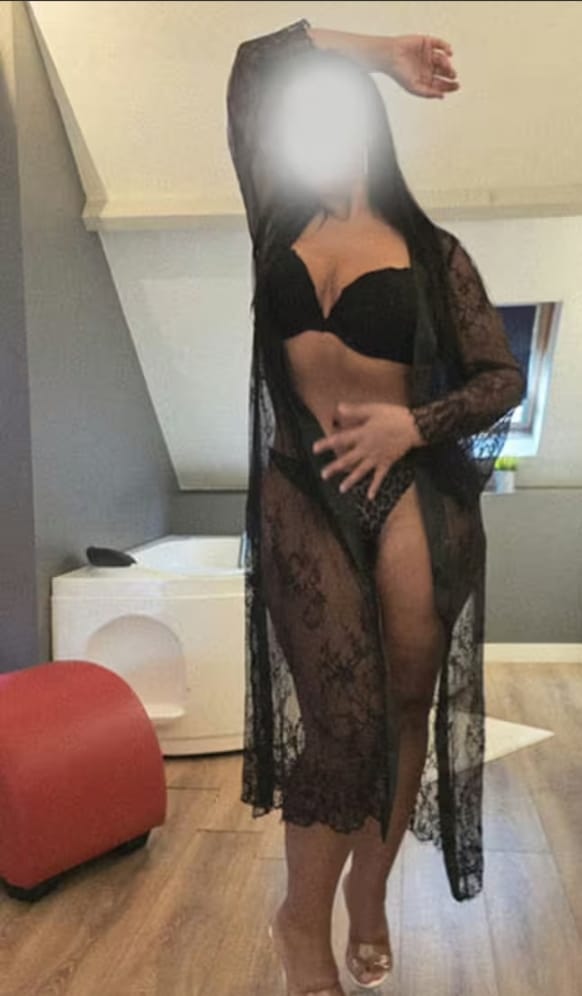 CHICA MARROQUÍ SENSUAL Y DIVERTIDA EN AGUADULCE