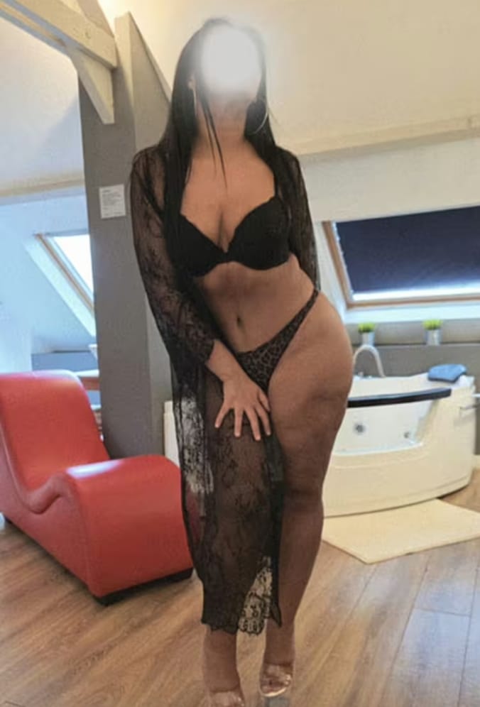 CHICA MARROQUÍ SENSUAL Y DIVERTIDA EN AGUADULCE