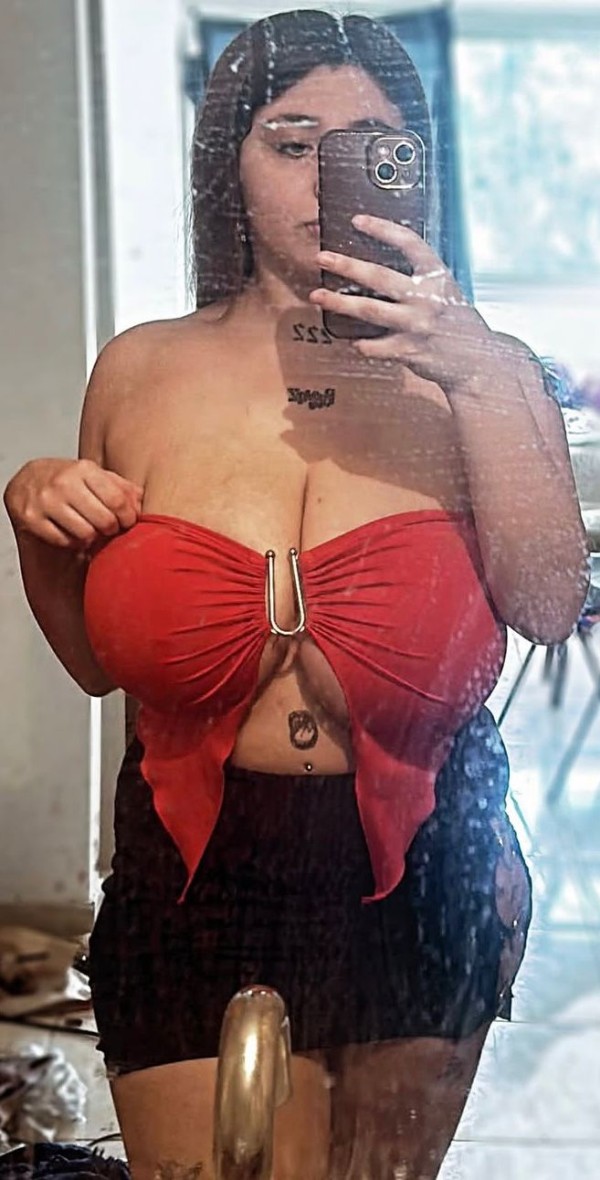 Maya CON GANAS DE SEXO MUY COMPLASIENTE