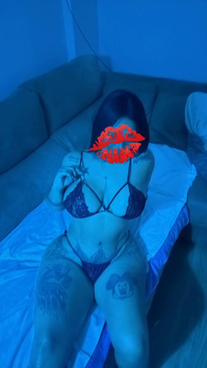 que rico tatuada y de culo grande