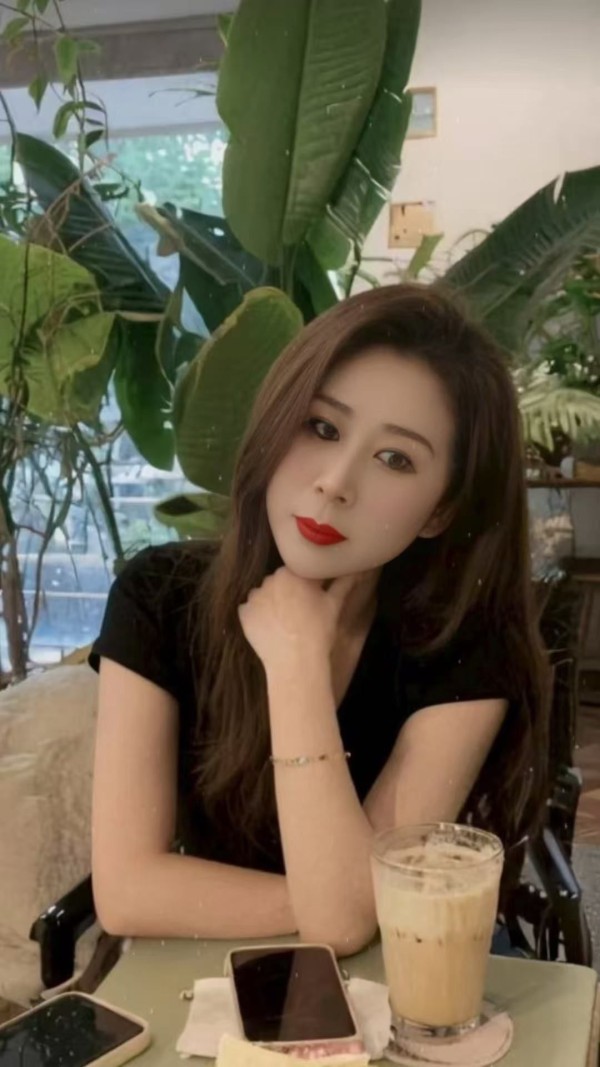 RECIEN LLEGADAS ESCORTS SENSUALES BELLAS Y SALIDAS 24H