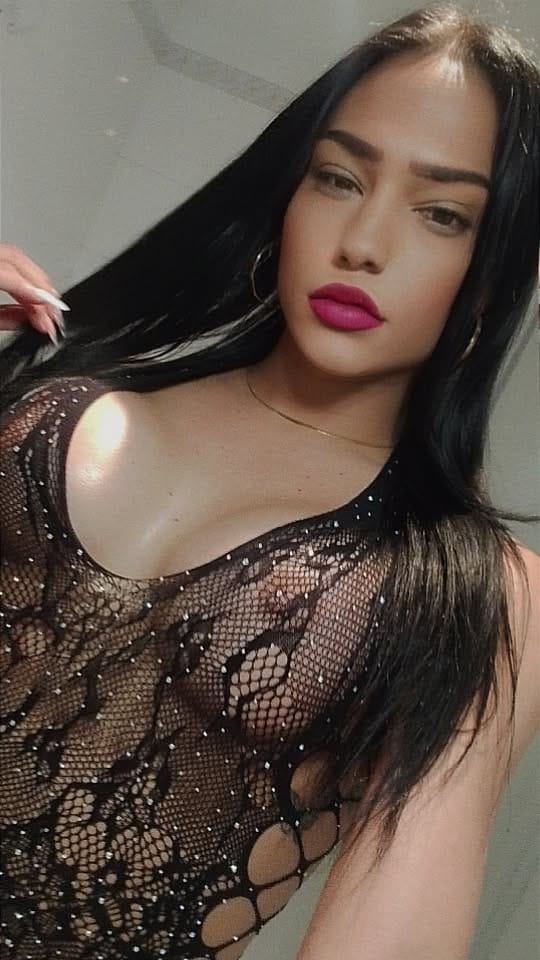 GABY MORBOSA DISPUESTA A TODO FIESTA A TOPE