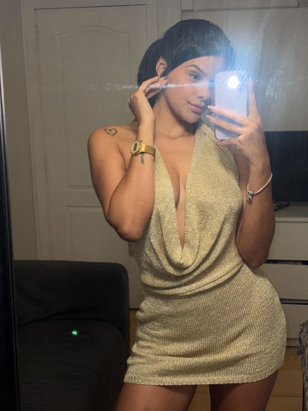 NATALIA NOVEDAD, HERMOSA, EXOTICA PERO MUY CACHONDA