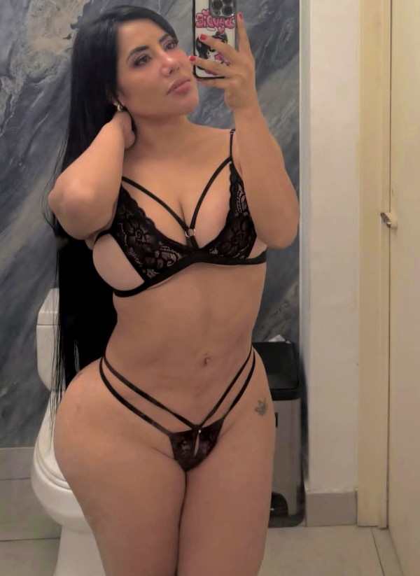 Barbara placer sin limites, fiestera, te la comere todita sin gomita