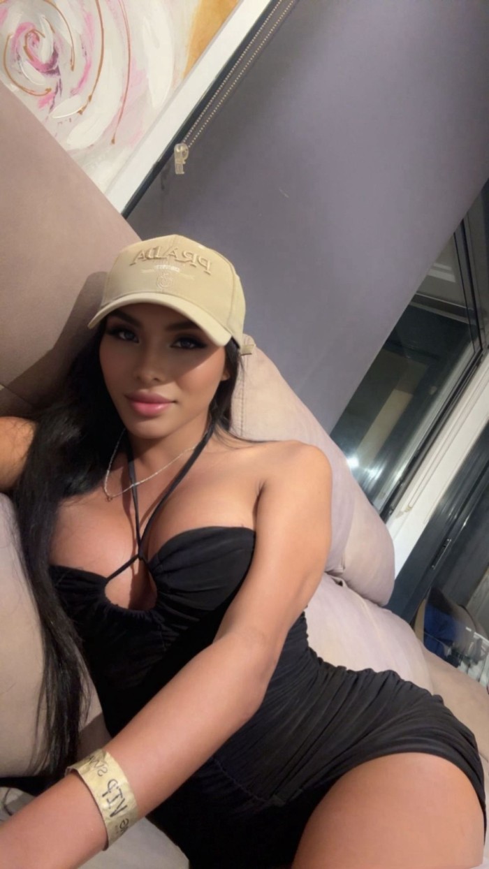 ARDIENTE Y DIVINA CHICA TRANS EN PRÍNCIPE DE VERGARA, BERNABÉU 617174752