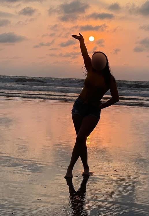 613293001   hermosa divina y  llena de diversion