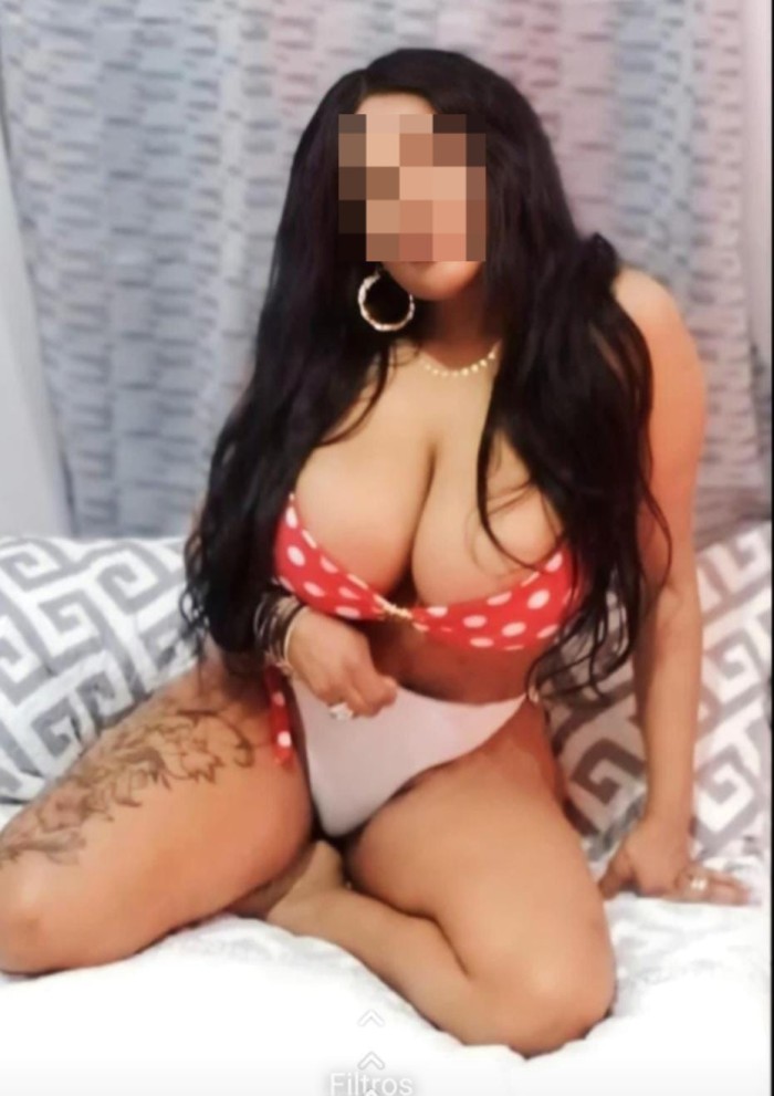 DOMINICANA CACHONDA ARDIENTE FIESTERA isla chica