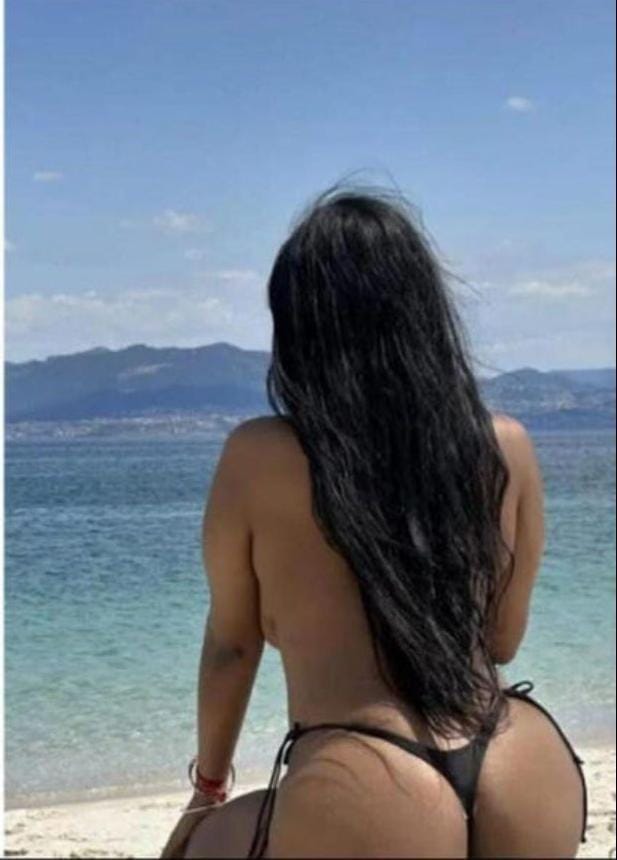 DOMINICANA CACHONDA ARDIENTE FIESTERA isla chica