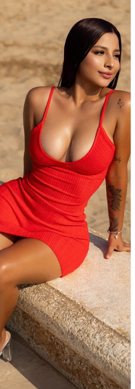 ANDREA, JUGUETONA MUY CARIÑOSA