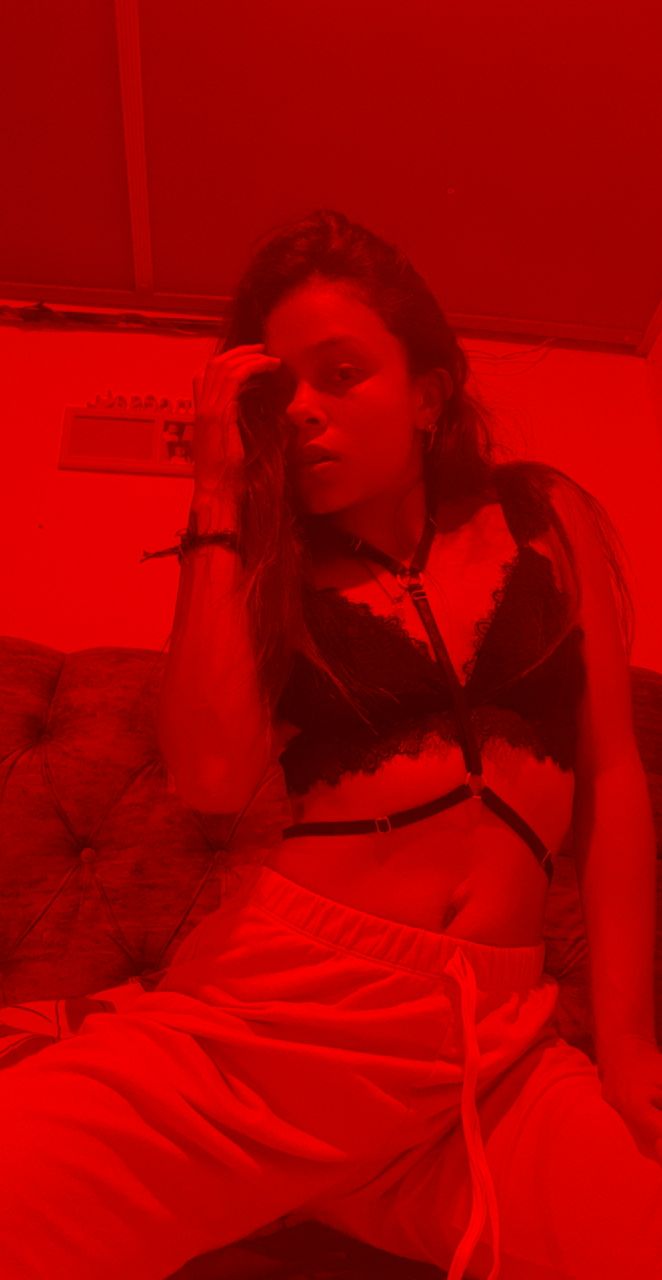RUBI FIESTERA Y CACHONDA NOVEDAD CON SITIO