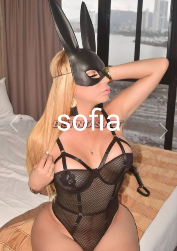 Encanto de mujer trans  siempre disponible