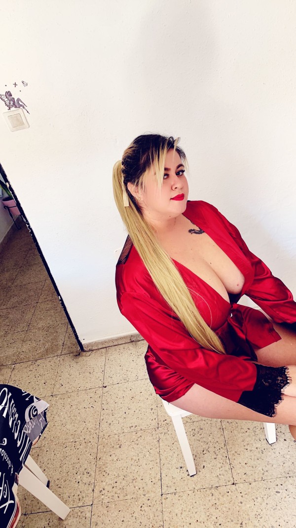 Samanta una fiera en la cama