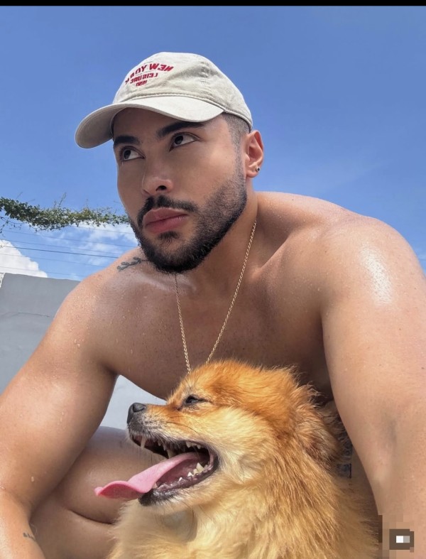 Chico majo agradable vicioso y fiestero