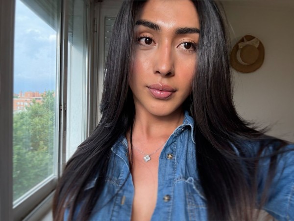 Chica tailandesa nueva en la ciudad