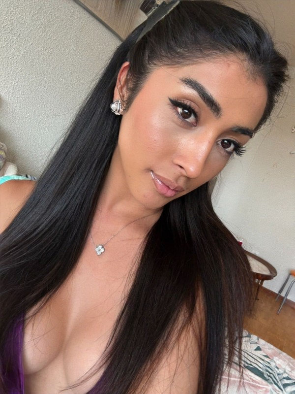 Chica tailandesa nueva en la ciudad