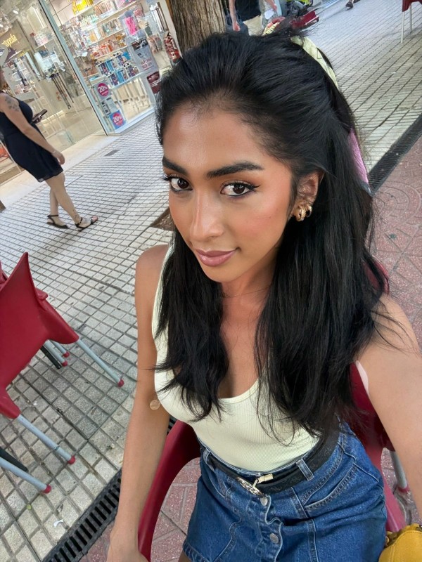 Chica tailandesa nueva en la ciudad
