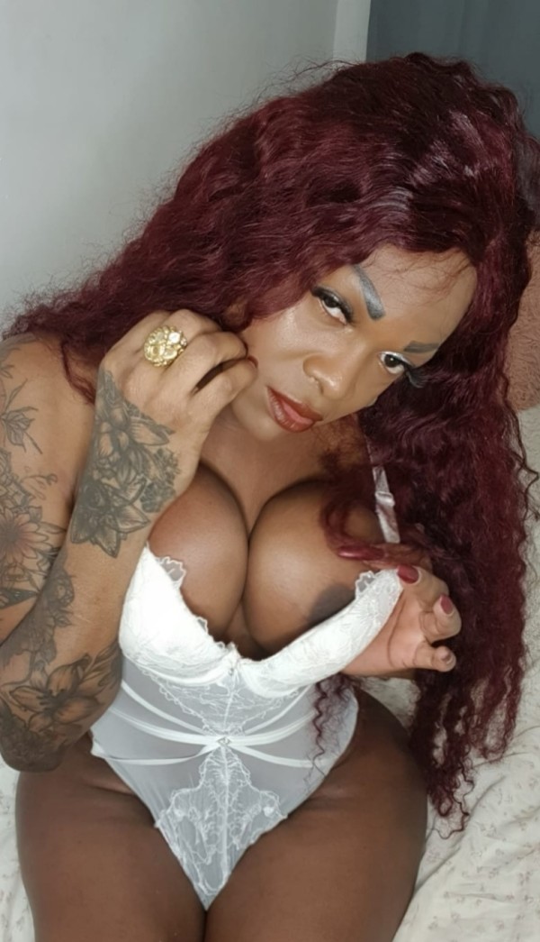 Nervión Nervión morena latina bien dotada activa y pasiva